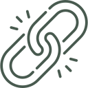 Link icon symbolizing strength and durability of hardwood cutting boards made for everyday chopping and serving