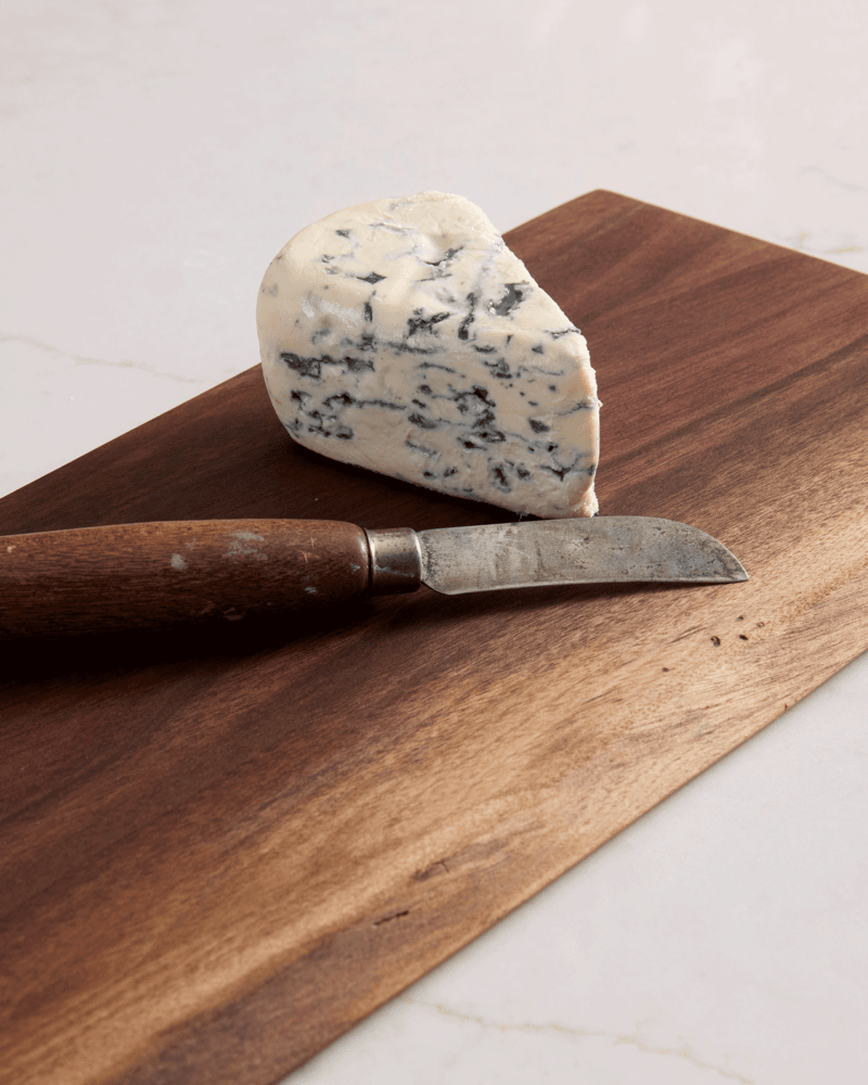 Handled Walnut Board